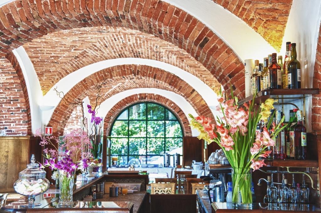 Hotel Relais Casali Della Cisterna 3*